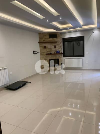 Apartment for sale in Maalaqah - شقة للبيع في  المعلقة