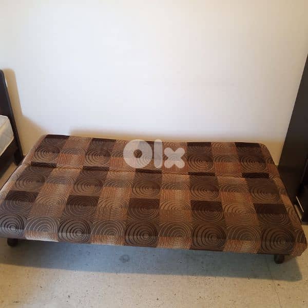 Sofabed + storage box 1