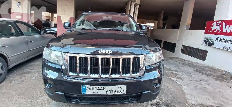 Jeep Grand Cherokee 2011 0