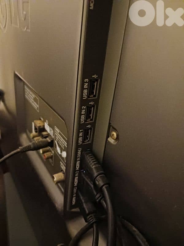 LG Led tv + LG surround system 3