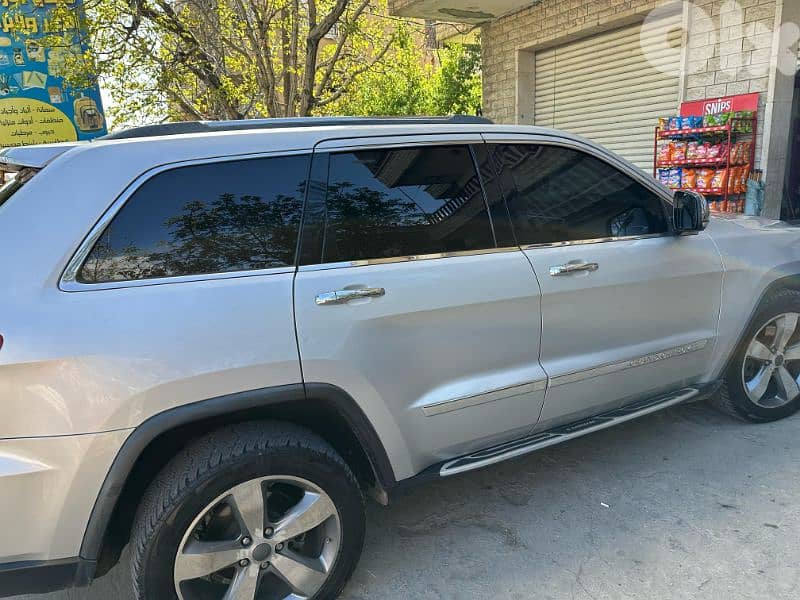 جيب شيروكى 2011 0