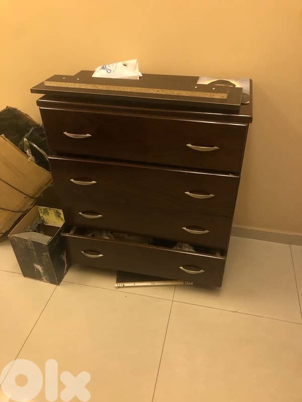 تختين وشوفونيير للبيع 1