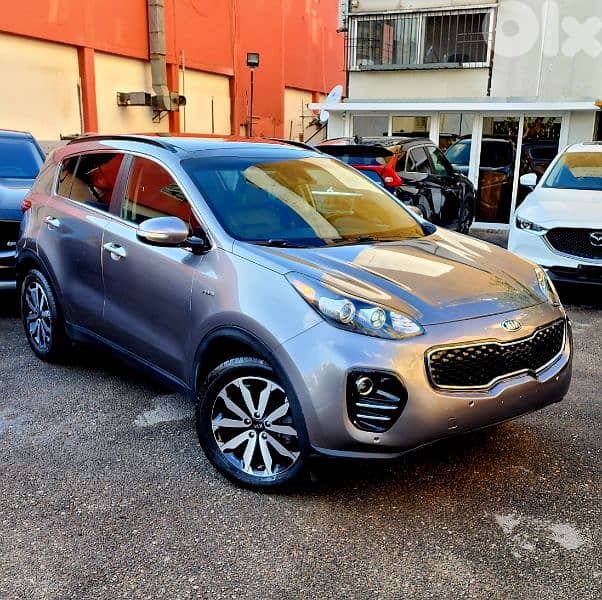 KIA SPORTAGE 2018 EX 2.4 AWD MINT CONDITION  LUXURY EDITION 0