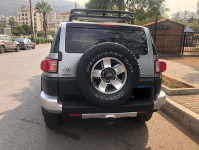 Toyota FJ Cruiser 2010