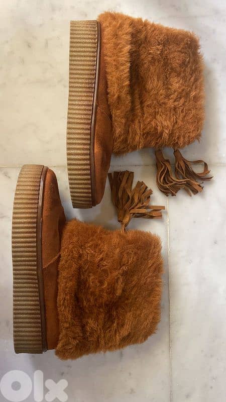 Shoes Bottine size 36   حذاء بناتي 0