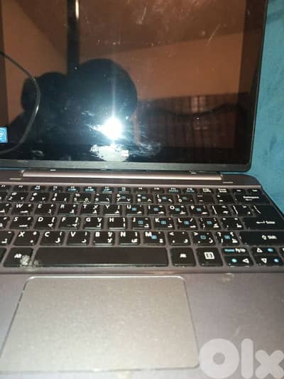 2 ipad and minilaptop and iphone 8