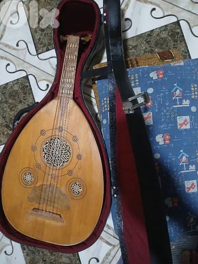 عود احترافي قديم جداا مع بيت فيبر