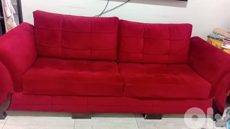 sofas and 2 sofa chair and 1 table with 4 mini 1