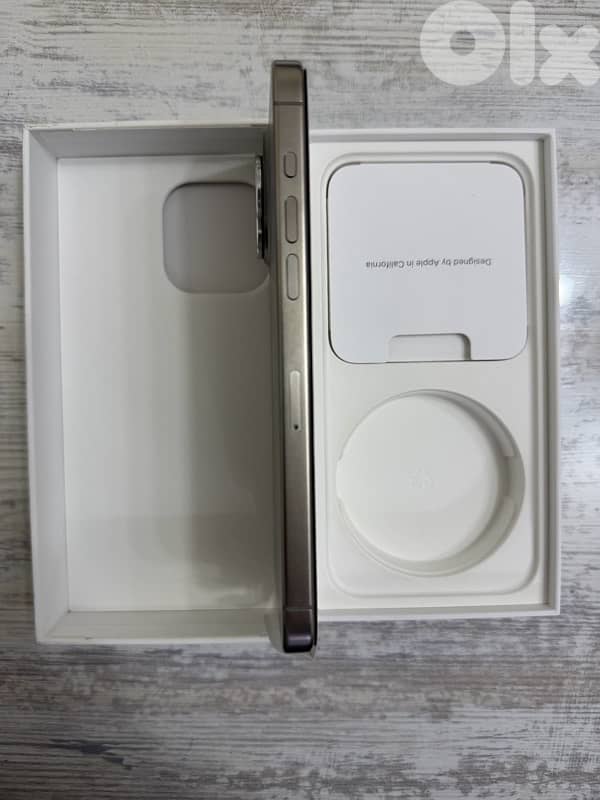 iPhone 15 Pro Max - Open Box 6