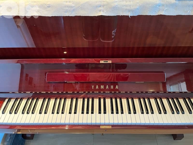 Yamaha U2 piano made in Japan (perfect condition) 0