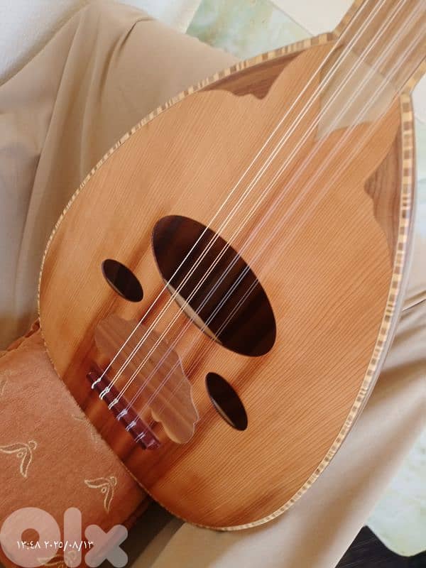 عود جميل جدا ممتاز  بسعر مناسب ومخفض جدا انتزوا الفرصة 0