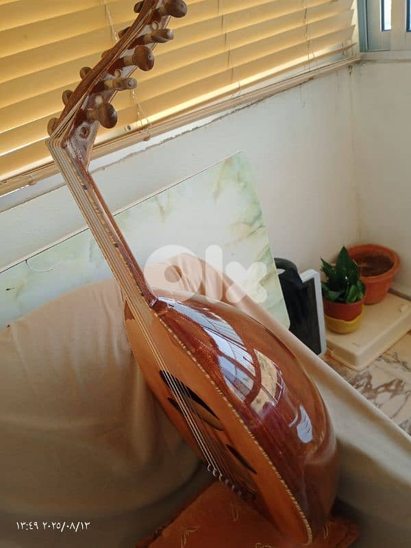 عود جميل جدا ممتاز  بسعر مناسب ومخفض جدا انتزوا الفرصة 16