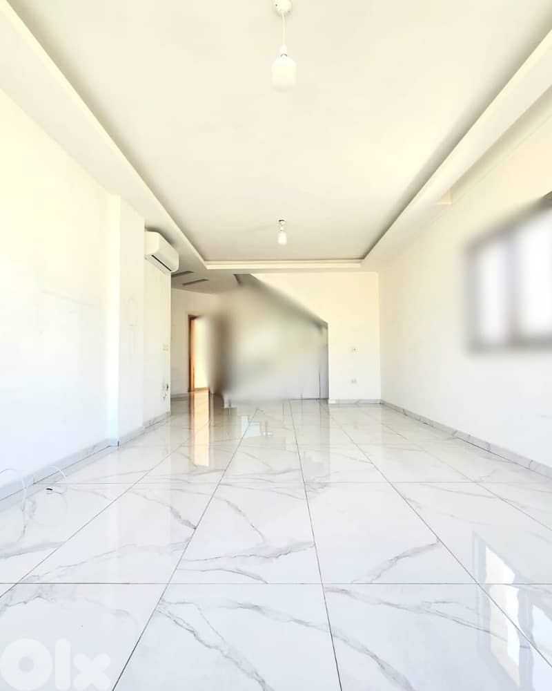 RA25-4562 Apartment with Terrace 200 m² for rent in Tallet El Khayat 0