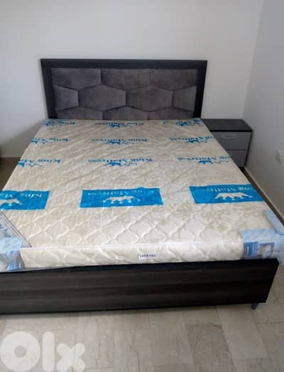 تخت مجوز منجد  مع فرشة جديدة من المعمل بافضل الاسعار