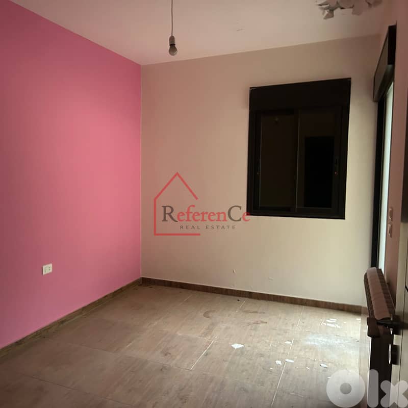 New building for sale in Chahtoul مبنى جديد للبيع في شحتول 3
