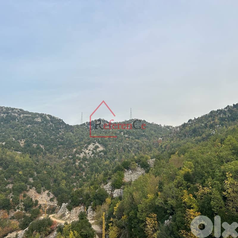 New building for sale in Chahtoul مبنى جديد للبيع في شحتول 4