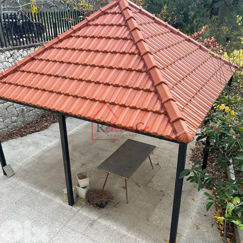 New building for sale in Chahtoul مبنى جديد للبيع في شحتول 7