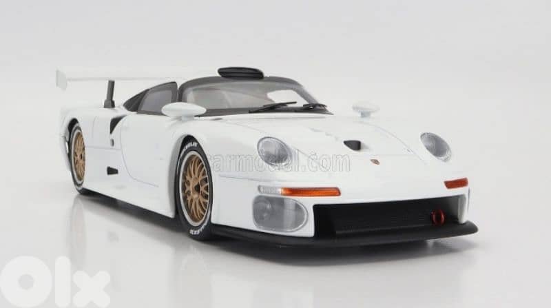 Porsche 911 GT1 1996 diecast car model 1;18 3