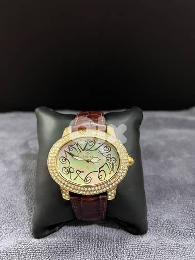 ساعة يد نسائية ROVINA