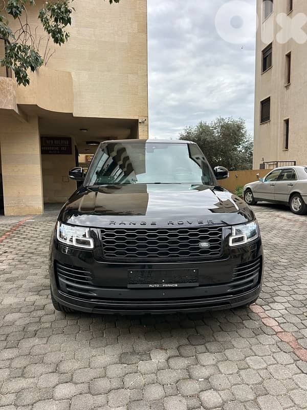 Range Rover Vogue V8 supercharged 2018 black on black (clean carfax) 0