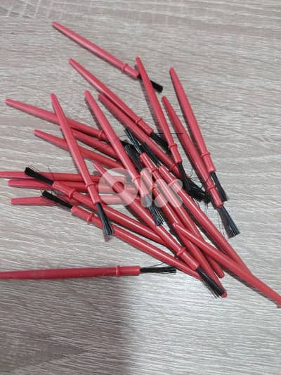 mini brushes for painting