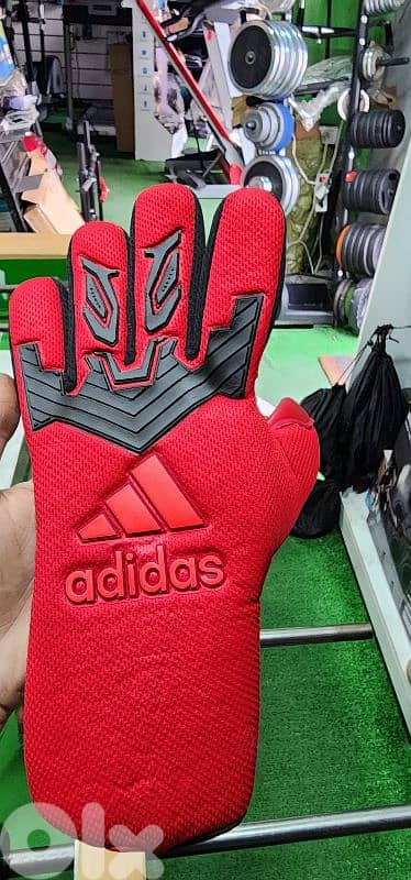 Football Gloves Geo Gym Equipment معدات رياضية متنوعة 3