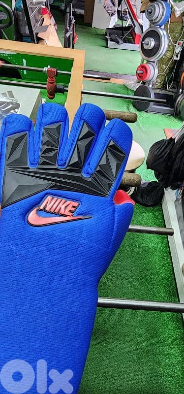 Football Gloves Geo Gym Equipment معدات رياضية متنوعة 4
