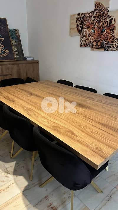 full dinning table