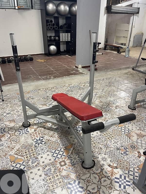 Dicline bench press like new 2