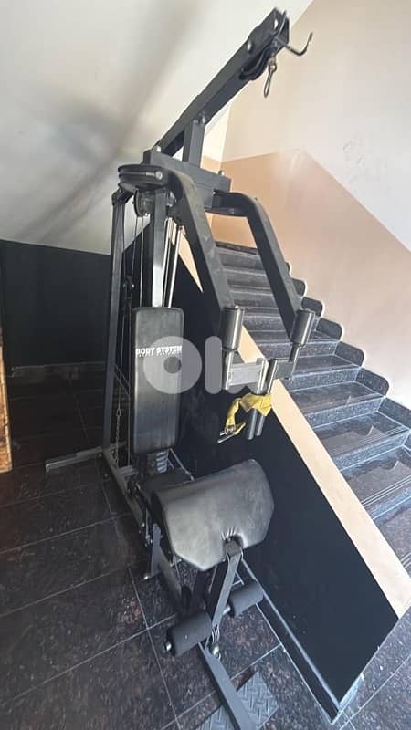 Gym machine like new 1