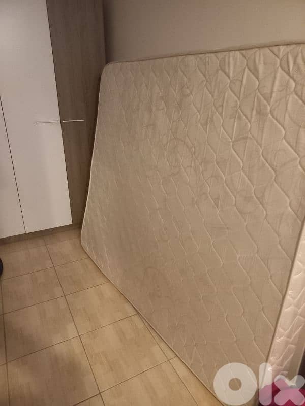 matress for sale 0