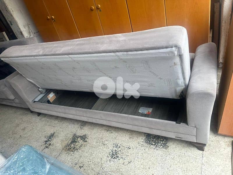 طقم كنبايات شغل istikbal تركي بفتح صندوق وتخت كتير مرتب 3