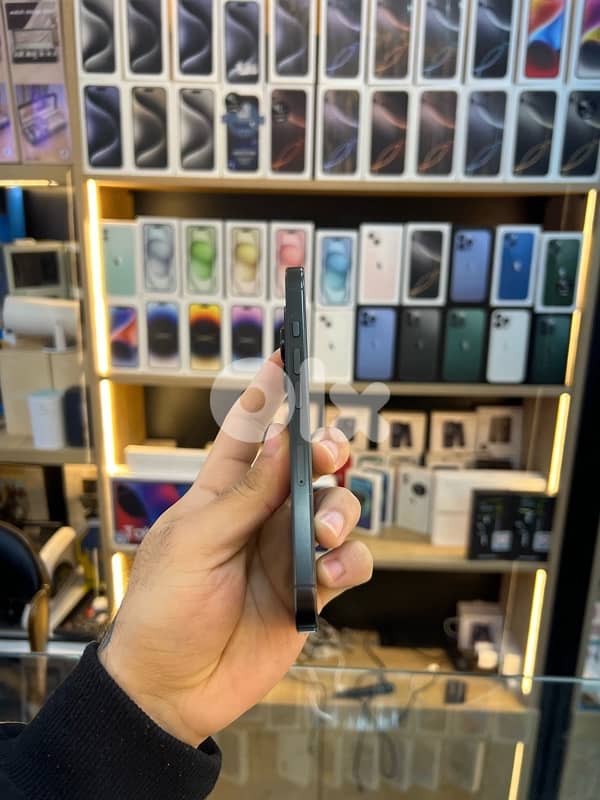 Iphone 16 Pro 128GB - 97% like new condition 3