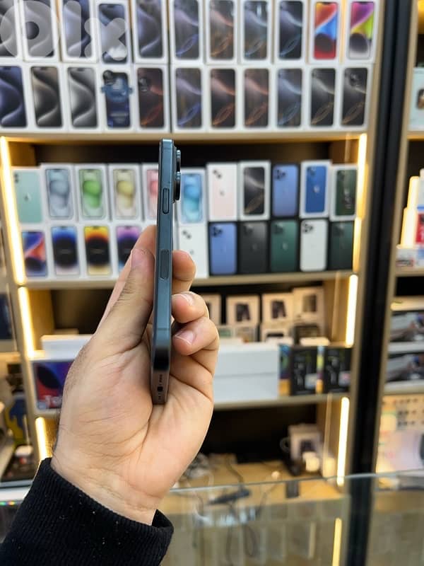 Iphone 16 128GB - 99% Battery Health 2