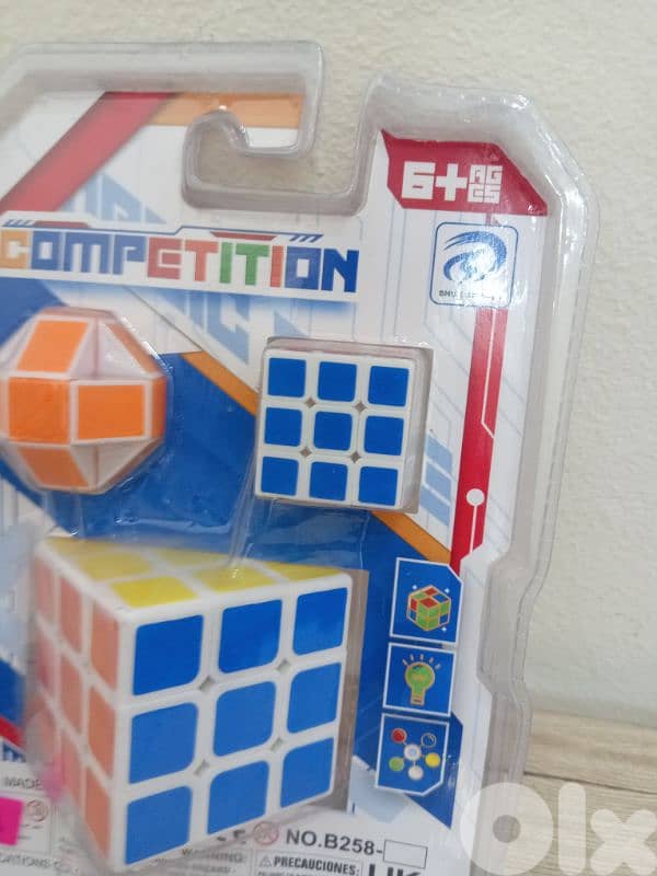 3 piece rubiks cube 1