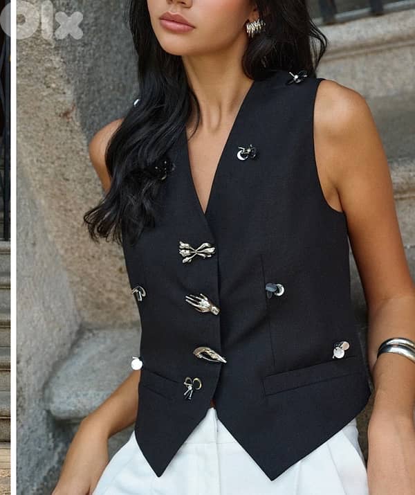 metal decor v-neck vest size s 1