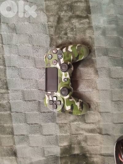 PS4  controller    used