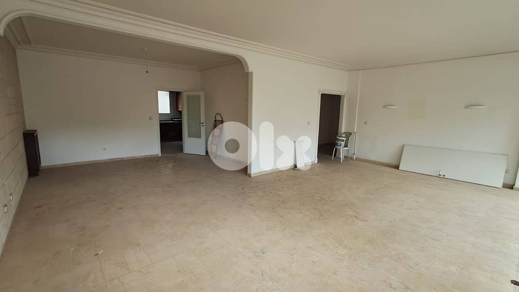 HOT DEAL !! APT FOR SALE IN ACHRAFIEH PRIME (220SQ) 3 BEDS , (AC-1144) 0