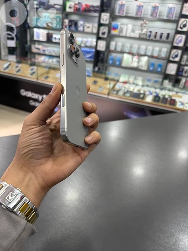 IPHONE 16 PROMAX 256GB 2