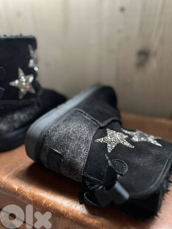 NEW IN TAG SUEDE UGG 8