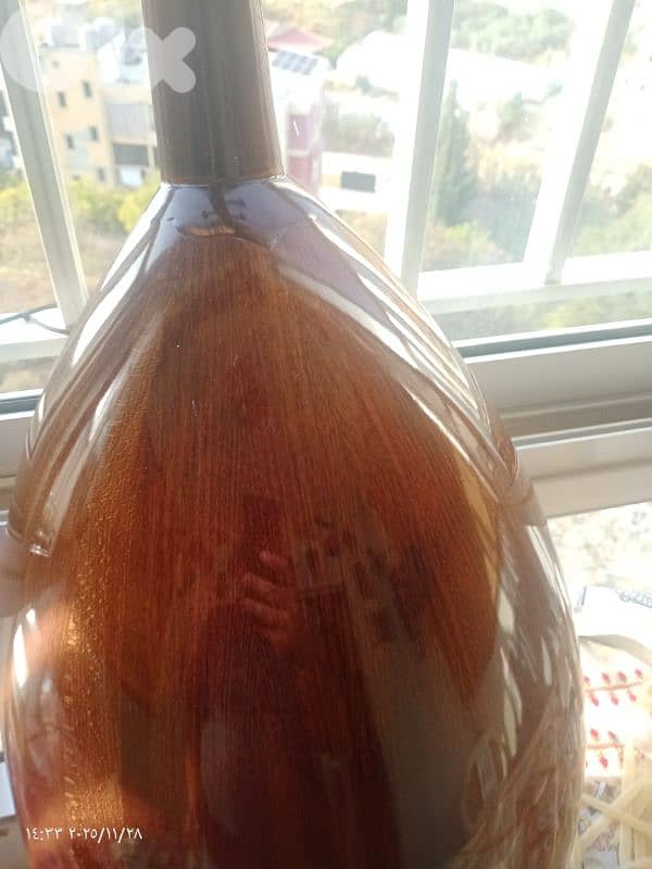 عود  بسعر 110$ فقط مع شنطة وريش 9