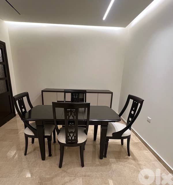 Full set dining room 0