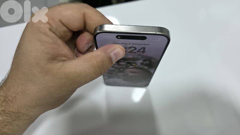 iphone 15 pro 256gb titanium like new 2