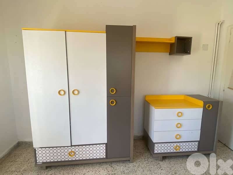 used bed room for kids 0