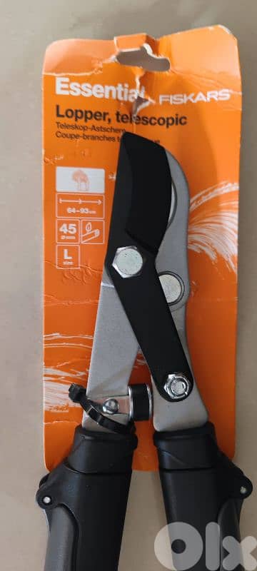 fiskars soild telescopic lopper 1