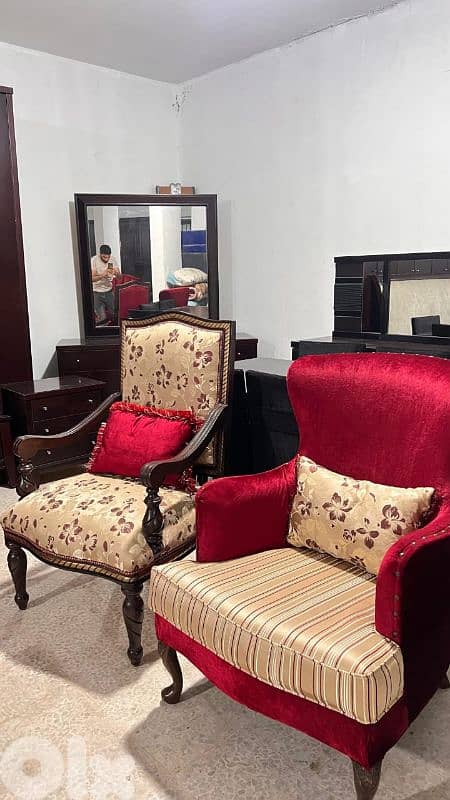 صالون ملكي خشب زان مستعمل بحالة جديدة 4