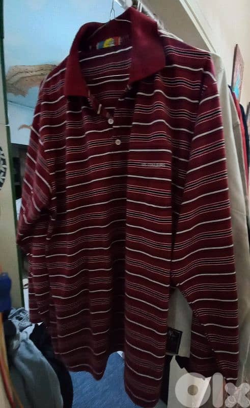 عندي ثياب مستعمله متل يلي بل صوور شروه كنزات وسوتشركم طويل وغير رجالي 2