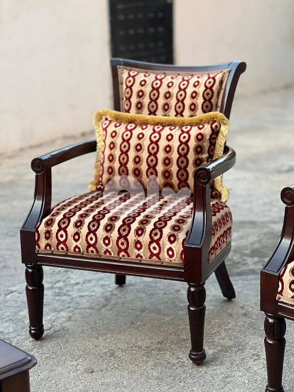 صالون ملكي خشب زان مستعمل بحالة جديدة 3