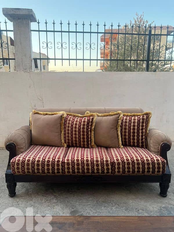 صالون ملكي خشب زان مستعمل بحالة جديدة 4