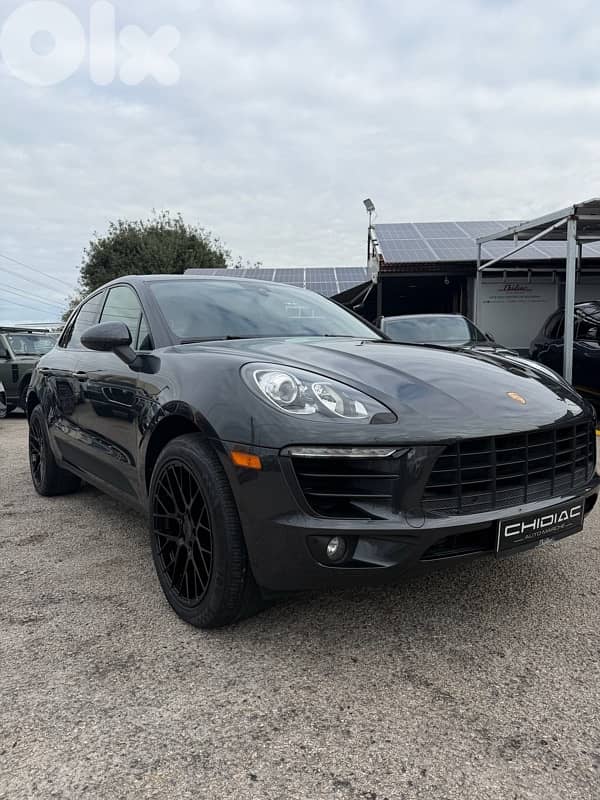 2018 PORSCHE MACAN 0